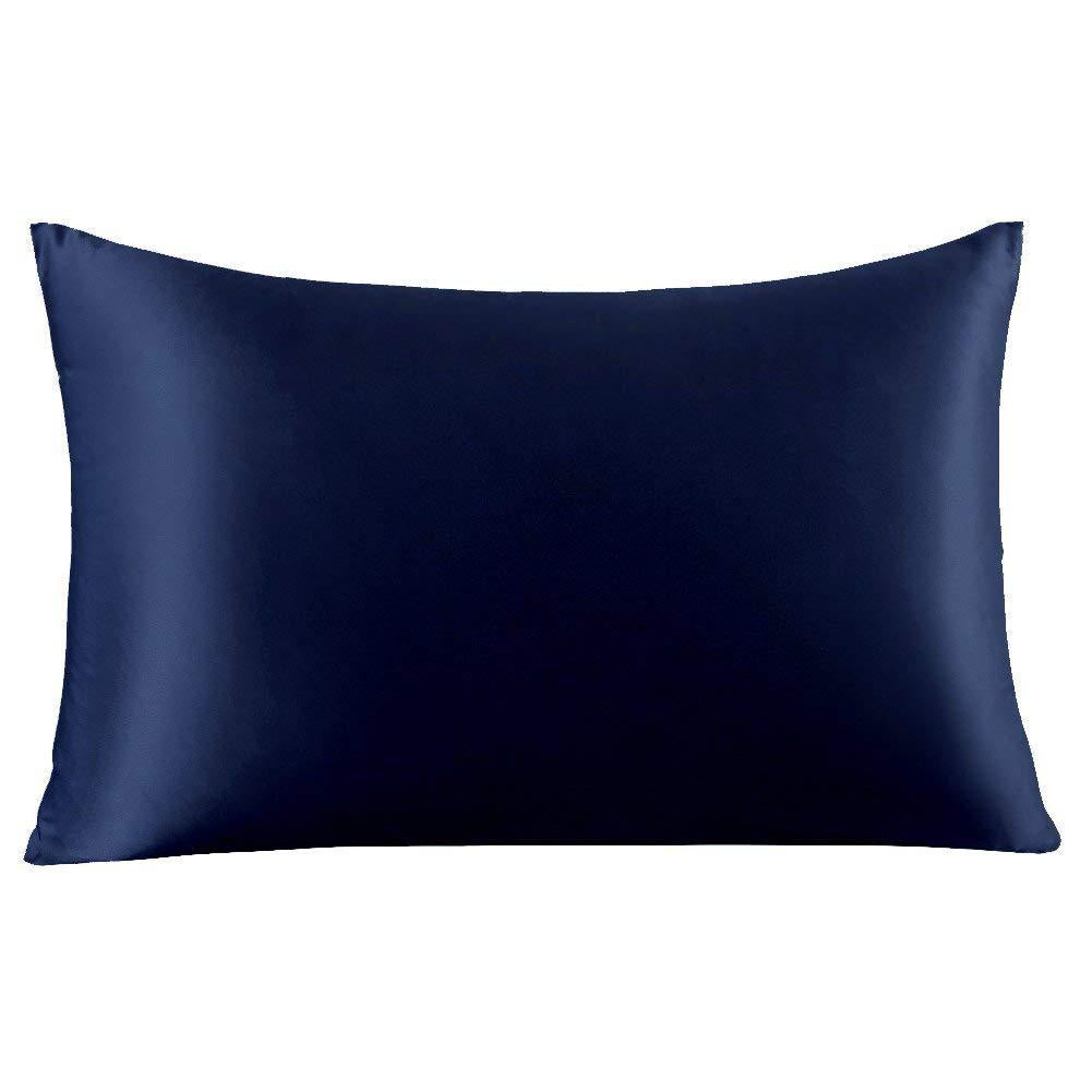 Satin pillowcase to protect your hair